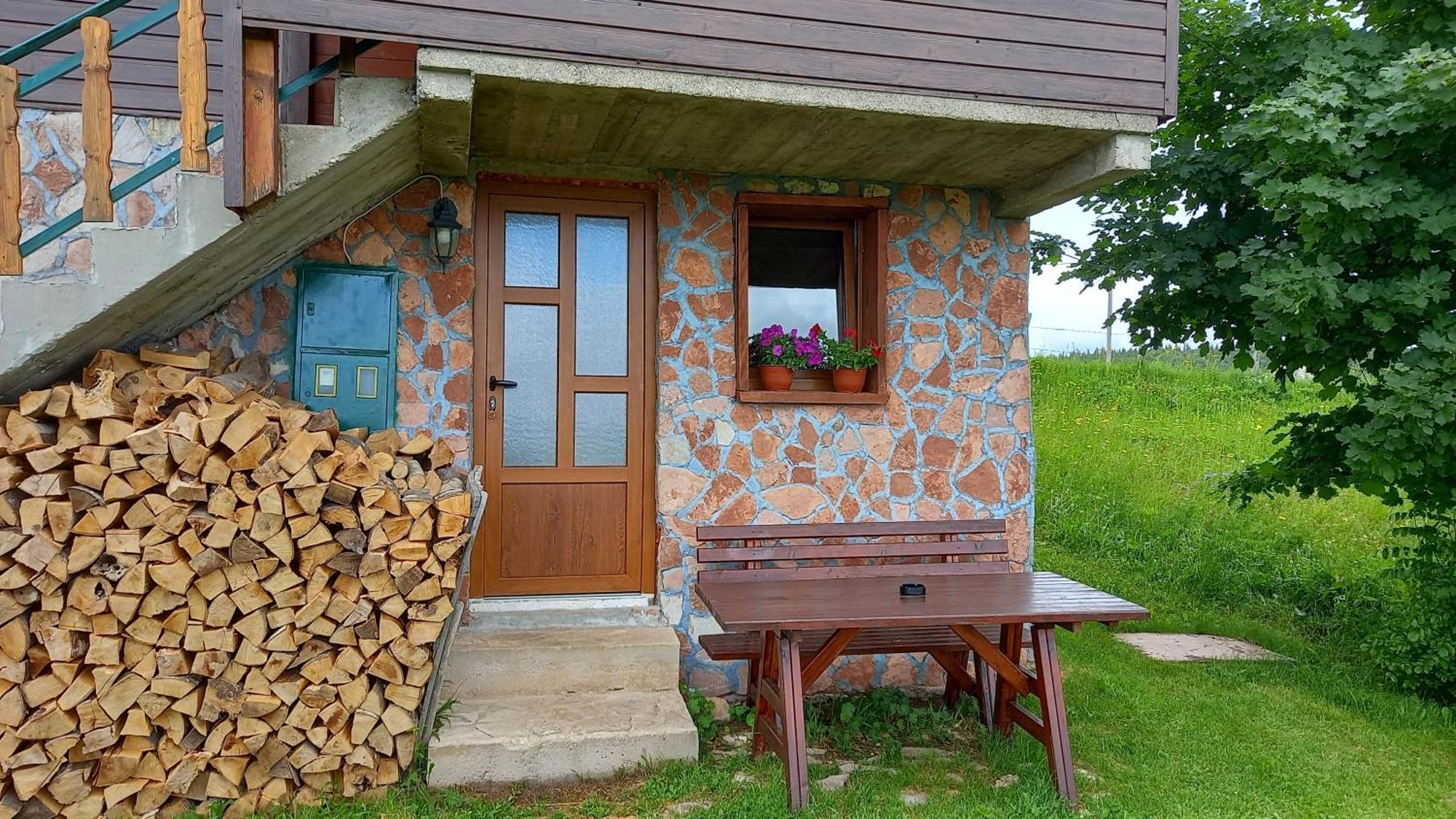 Family Farm Apartments Zabljak  Exterior photo