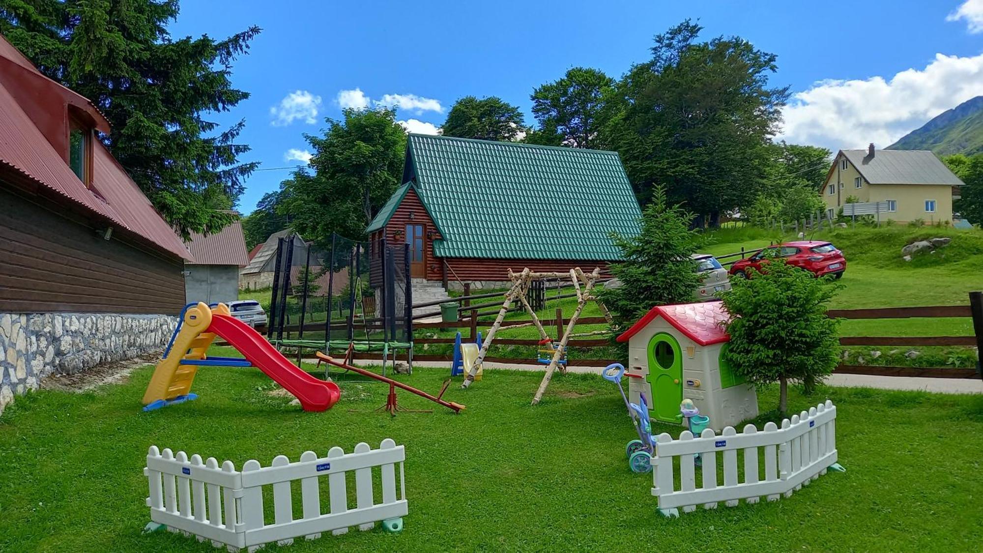 Family Farm Apartments Zabljak  Exterior photo