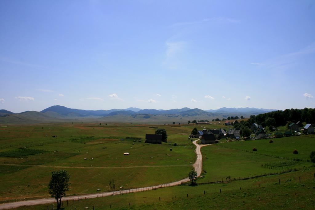 Family Farm Apartments Zabljak  Exterior photo